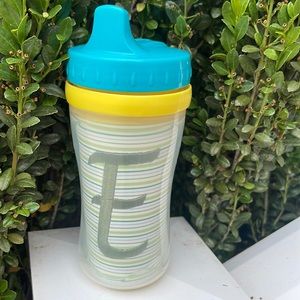 BRAND NEW Never used Sippy cup